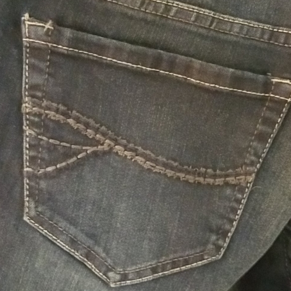 Dark wash jeans - Picture 3 of 4